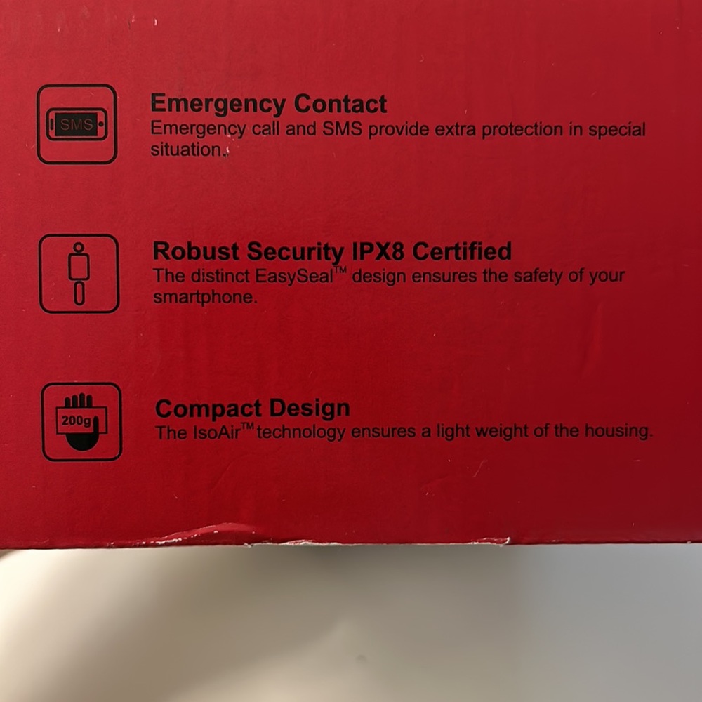 SeaTouch 2 Pro with wide angle lens, macro lens, red filter, and lens adapter - Picture 10 of 16
